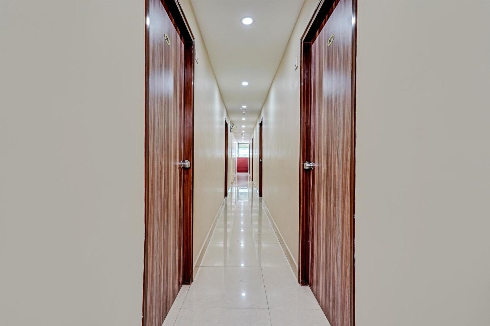 Hotel O Maruthi Residency Бангалор Екстериор снимка
